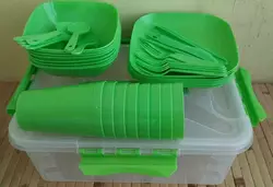 Набор пластиковой посуды для пикника на 8 персон