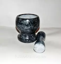 Ступка мраморная с двусторонним пестиком 10,5х10,5см Ступка мраморная с двусторонним пестиком 10,5х10,5см